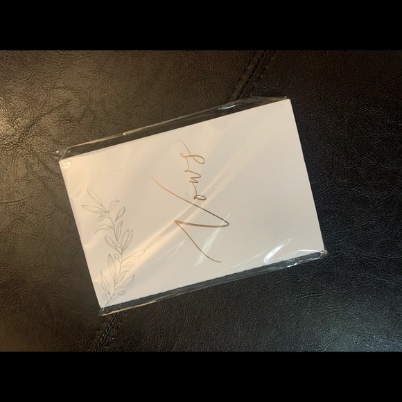 NIB Wedding essential bundle! - Picture 3 of 4